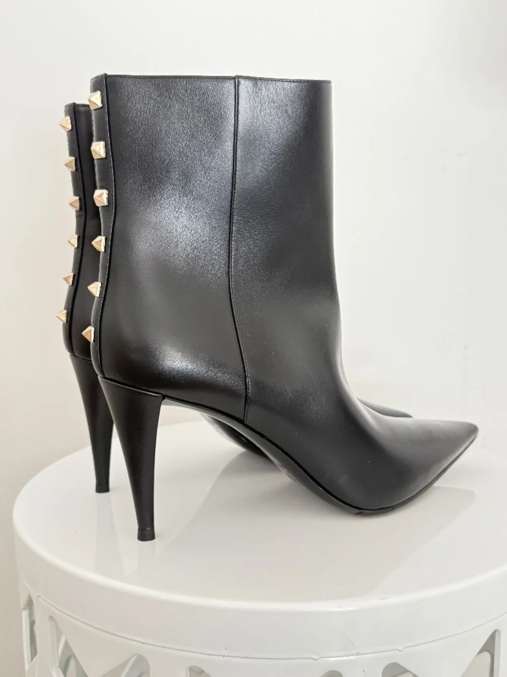 Valentino Garavani Rockstud Black Calfskin Leather Ankle Boot - Picture 1 of 9